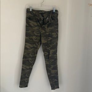 AE Camo Hi-Rise Jeggings